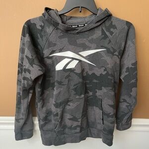 Reebok Kids Gray Camo Hoodie Size Large 14-16